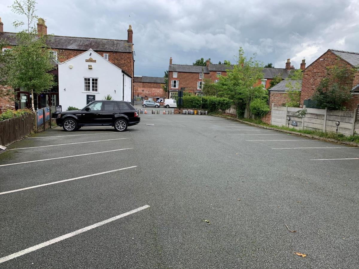 George And Dragon Tarvin Exterior foto