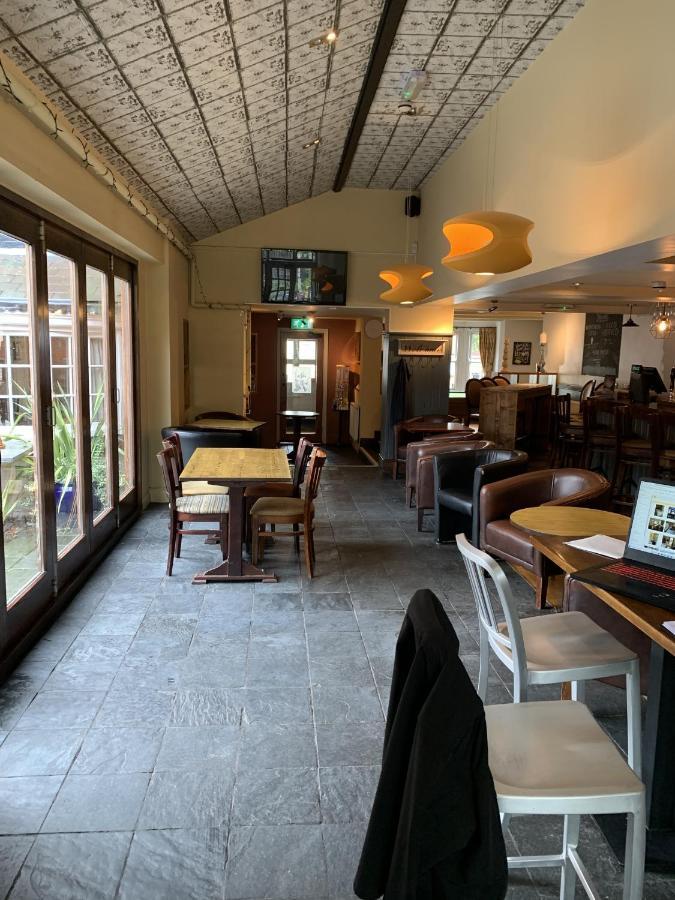 George And Dragon Tarvin Exterior foto